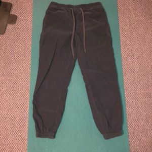 American eagle joggers
